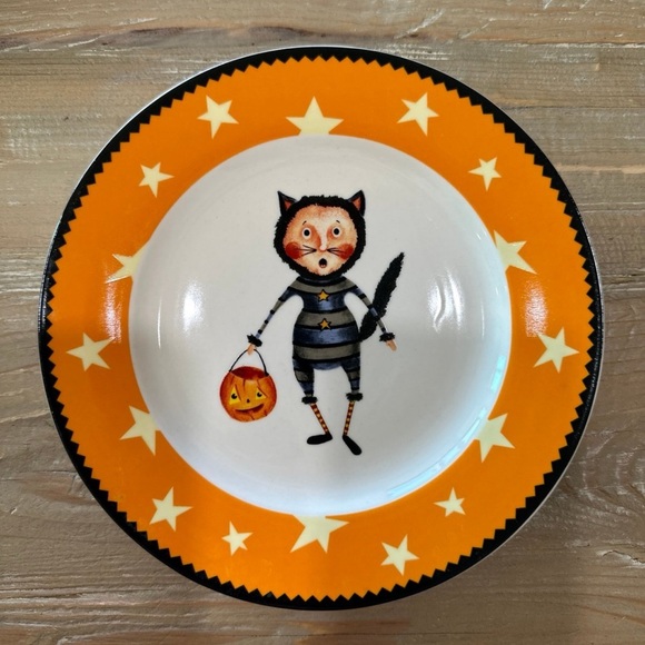 Lori Mitchell Halloween Plates 2006 - Picture 4 of 11